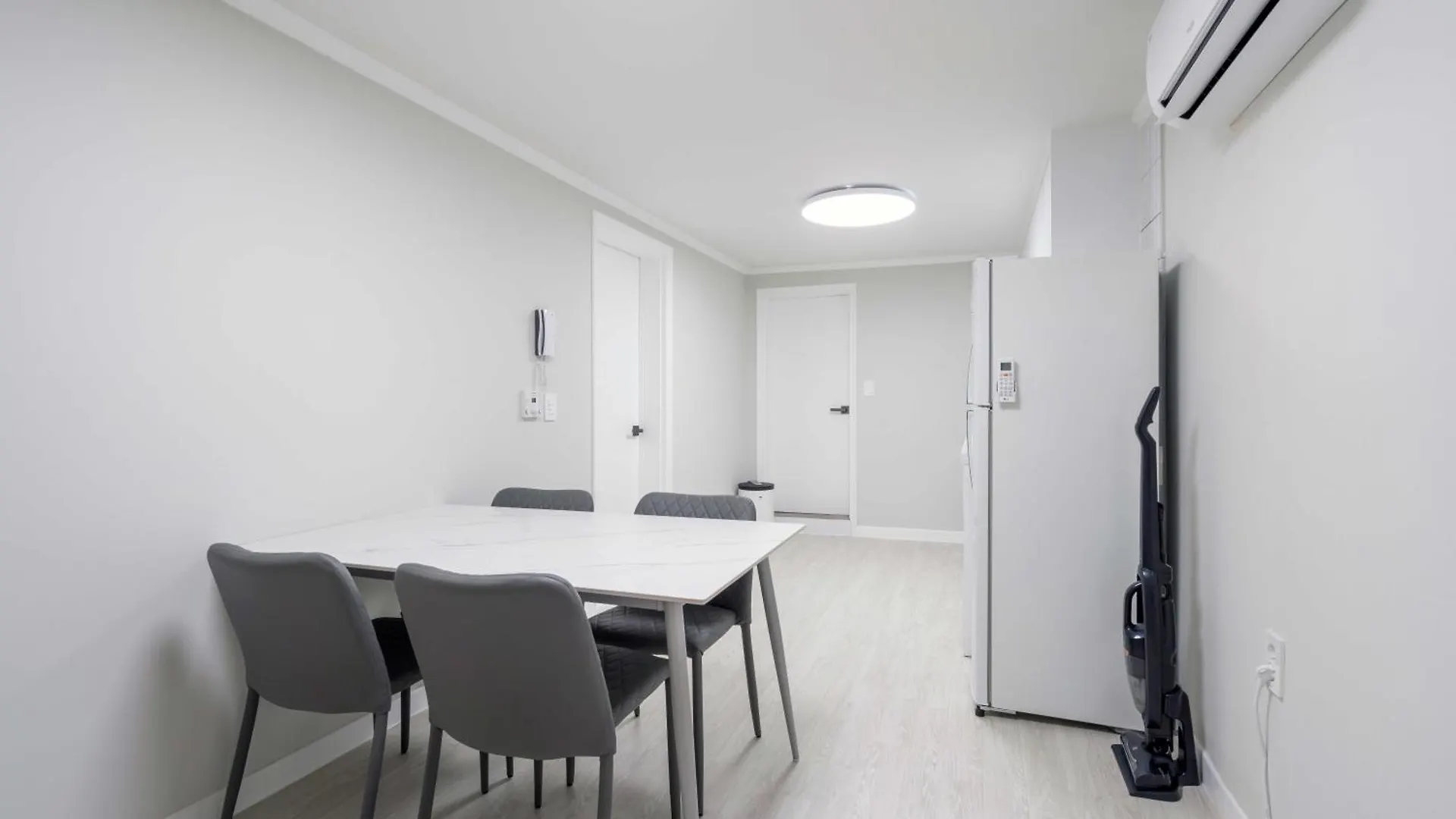 House Ari Apartment Seoul