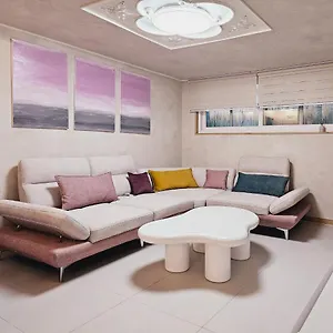 Close To Gangnam, Coex, Asan Medical Centar & Luxury Near Lotte World, Free Korean Ramen Seoul
